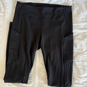 Lululemon Speed Up Tight *Full-On Luxtreme 28"
Black